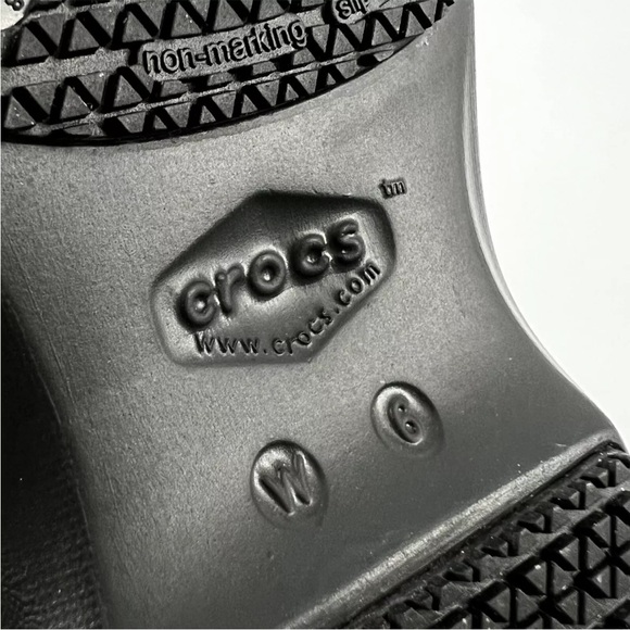 Crocs Neria Pro Clogs Womens Size 6 Colorful Tie Dye Slip On Work Nurse Shoes - Picture 10 of 12